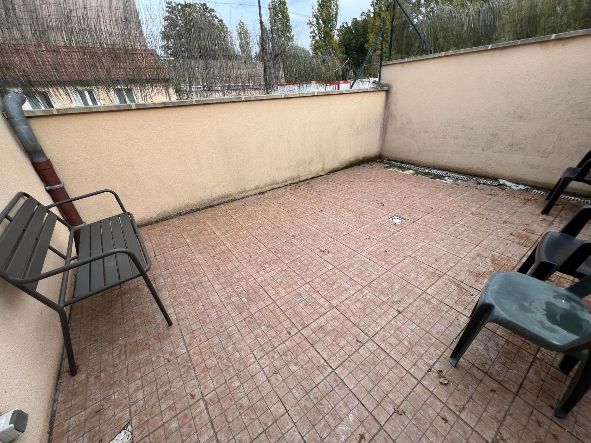 La Maisonnette Un Sejour A Part Longeville-les-Metz Exterior foto